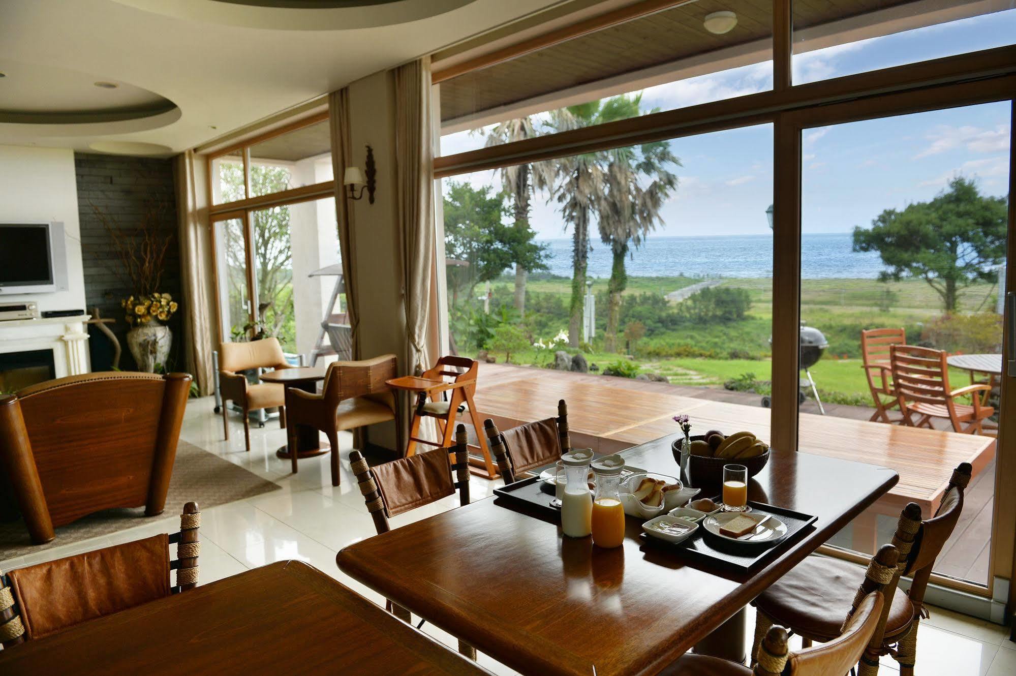 Minitel Soul Hotel Seogwipo Ngoại thất bức ảnh